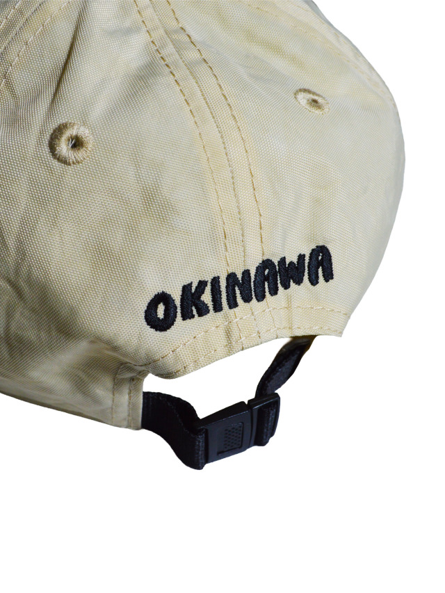 帽子》639S アイルのロゴマーク刺繍のナイロンフラットバイザーキャップ