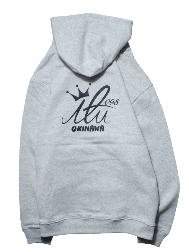 パーカー》800 アイルのロゴマークのパーカー