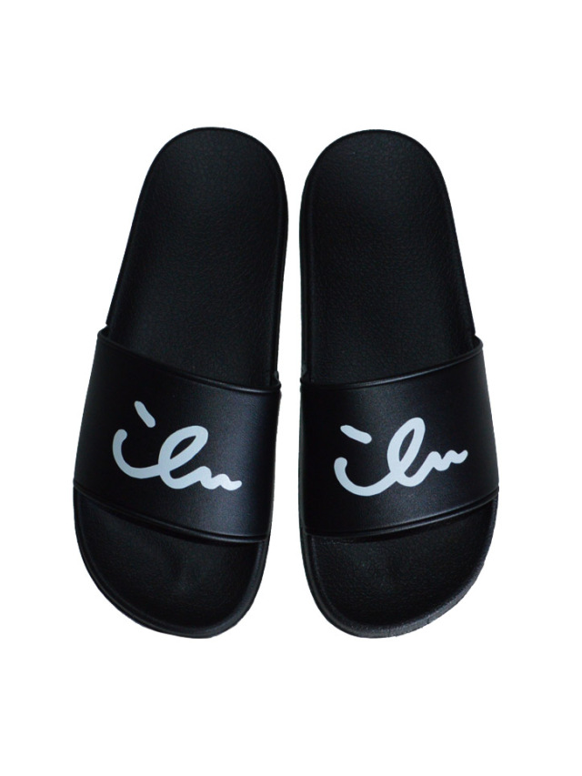 サンダル》909 アイルのシャワーサンダル.