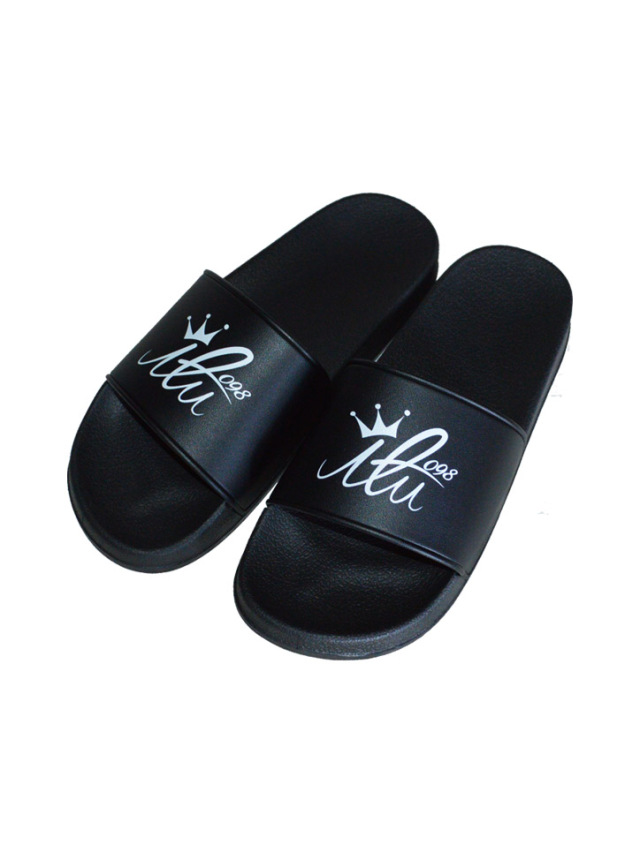 サンダル》909 アイルのシャワーサンダル.