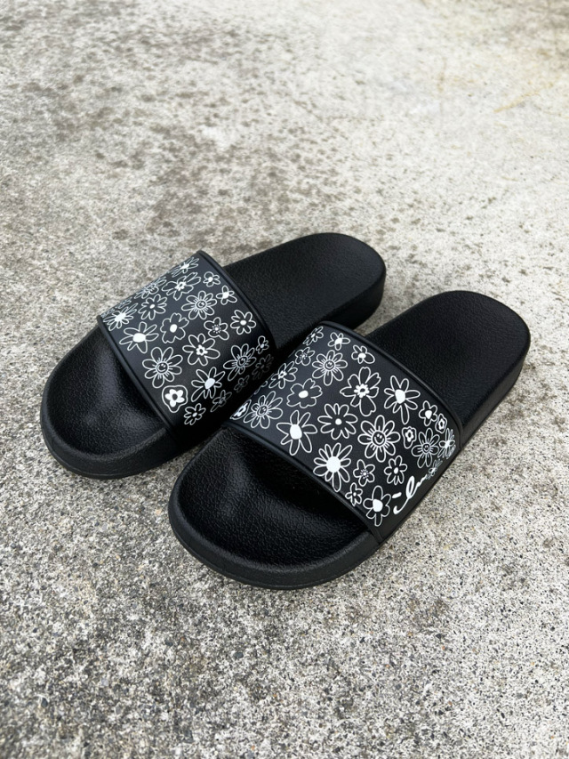 サンダル》909 シャワーサンダル(フラワーアイル).