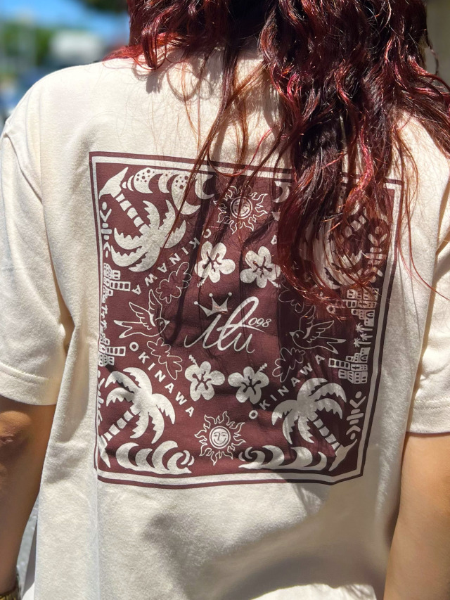 半袖》868 バンダナオキナワの半袖Tシャツ.