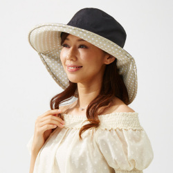 りぼんde調節UVカットつば広帽子 ドット柄UVカット 99％以上 つば広 帽子 紫外線対策 折りたためる