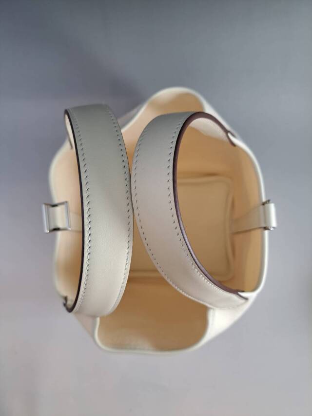 HERMES（エルメス）/ピコタンロックカーゴ/PM(18cm )
