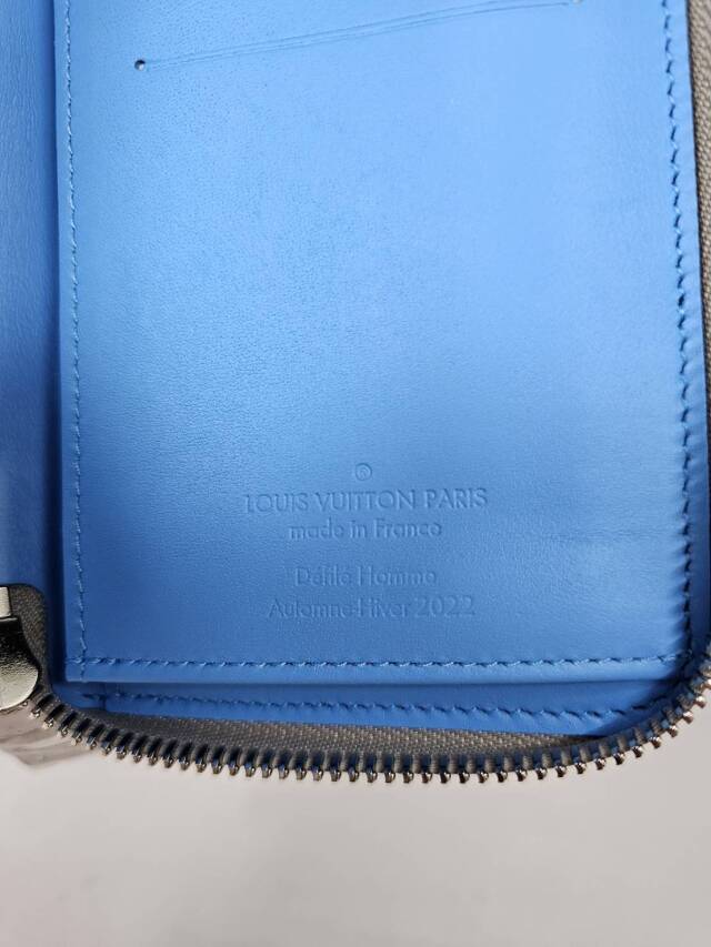 LOUIS VUITTON/ルイヴィトン/トリヨンレザー ジッピーウォレット