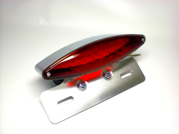 LEDスネークアイテールランプ　汎用品　レッドレンズ