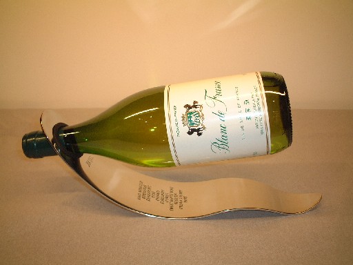 スタイリッシュなデザインが素敵！ワインラック　スイング