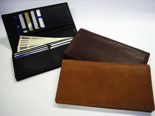 味わいのある柔らかい手触りのレザー長札財布　ミネルバ