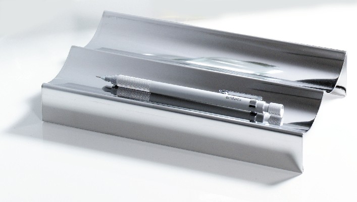 お洒落にペンを収納できるペンシルトレー　Ｃ