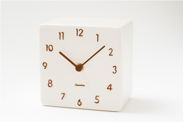 陶器の風合いがうれしい！　置き時計　CHAMBRE　TOUKI　DBR