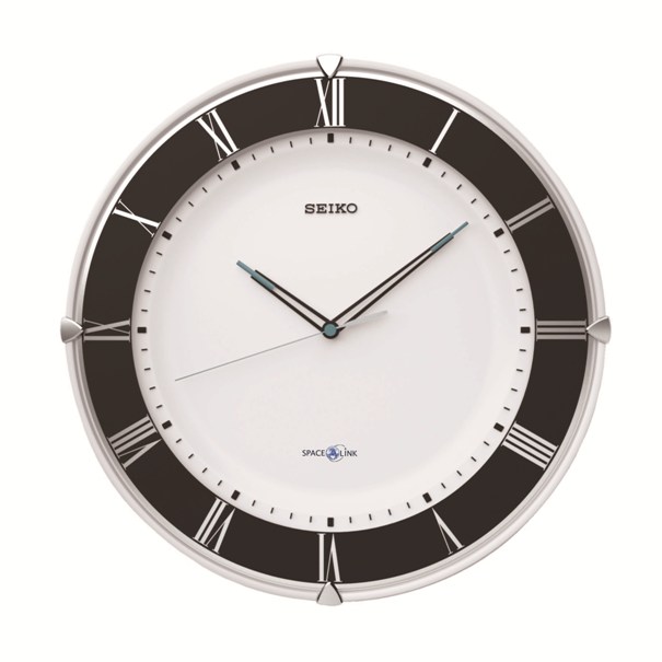 GPS衛星電波クロック！スペースリンク　セイコー掛け時計　SEIKO電波時計　GP205K