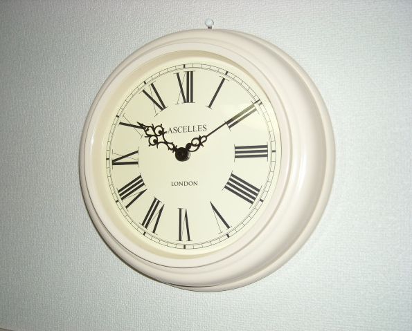 ロジャーラッセルRogerLascelles社製　掛け時計　Lacelles Classic Wall Clock in Cream 32cm LC-LASC-CRM