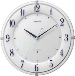 お部屋の明るさを感知して自動点灯します！　リズム電波掛け時計　リバライトR497 8MY497SR03