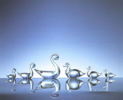 透明感あるクリスタルが綺麗な白鳥（Tiny)