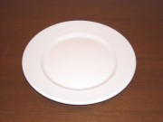 白いプレート　２３ｃｍ　クラシックホワイトDUDSON