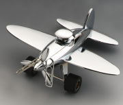 デスクをお洒落に和ませるペーパーウエイトPLANE　TROIKA