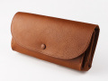 柔らかいレザーと収納力が魅力！　レザーくるみボタン長財布　アリゾナ