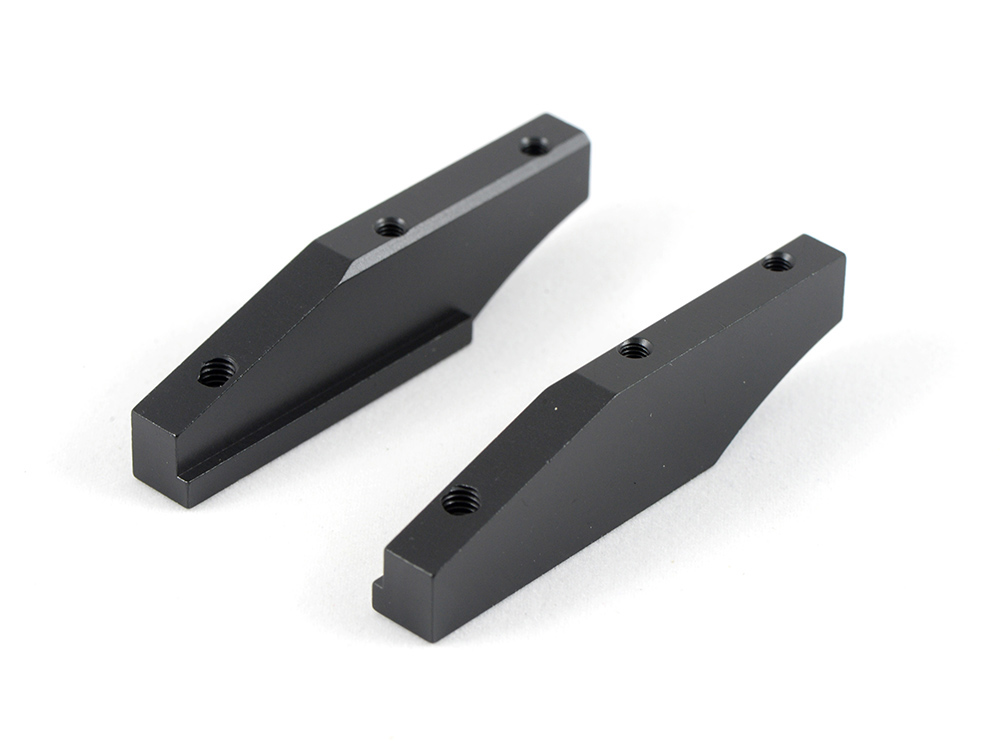 <R0095> エンジンマウント L/R