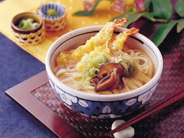 送料無料】 金印早煮うどん 50袋