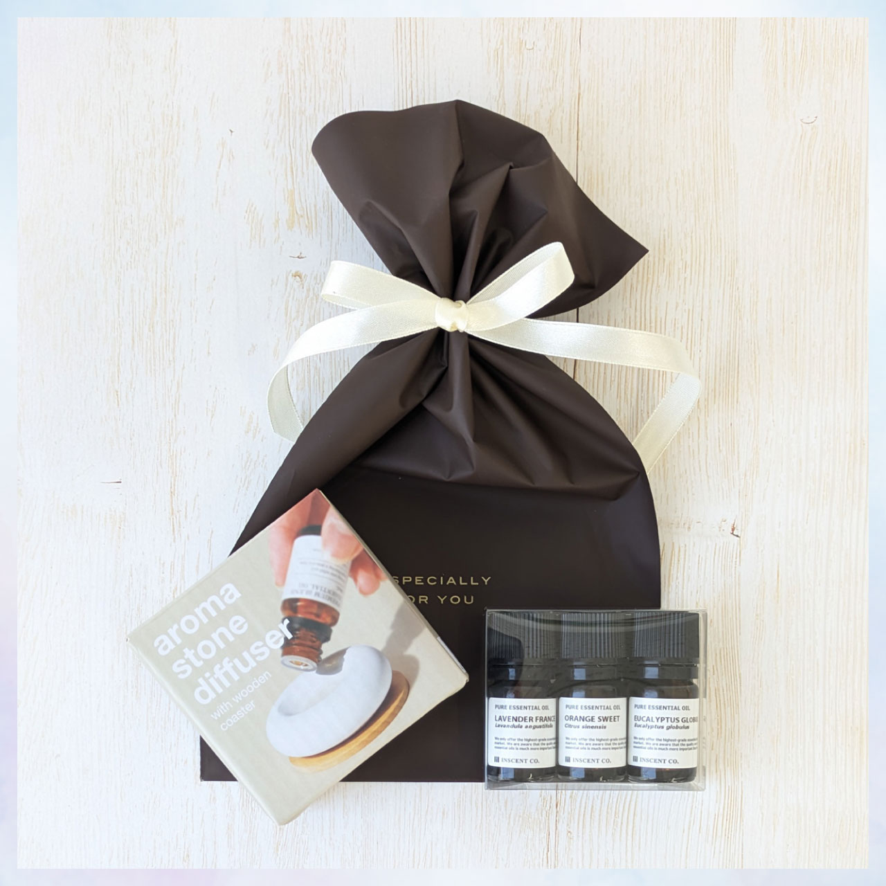 【特別ギフトセット】アロマ基本の3本セット（各5ml） + アロマストーンディフューザー ホワイト