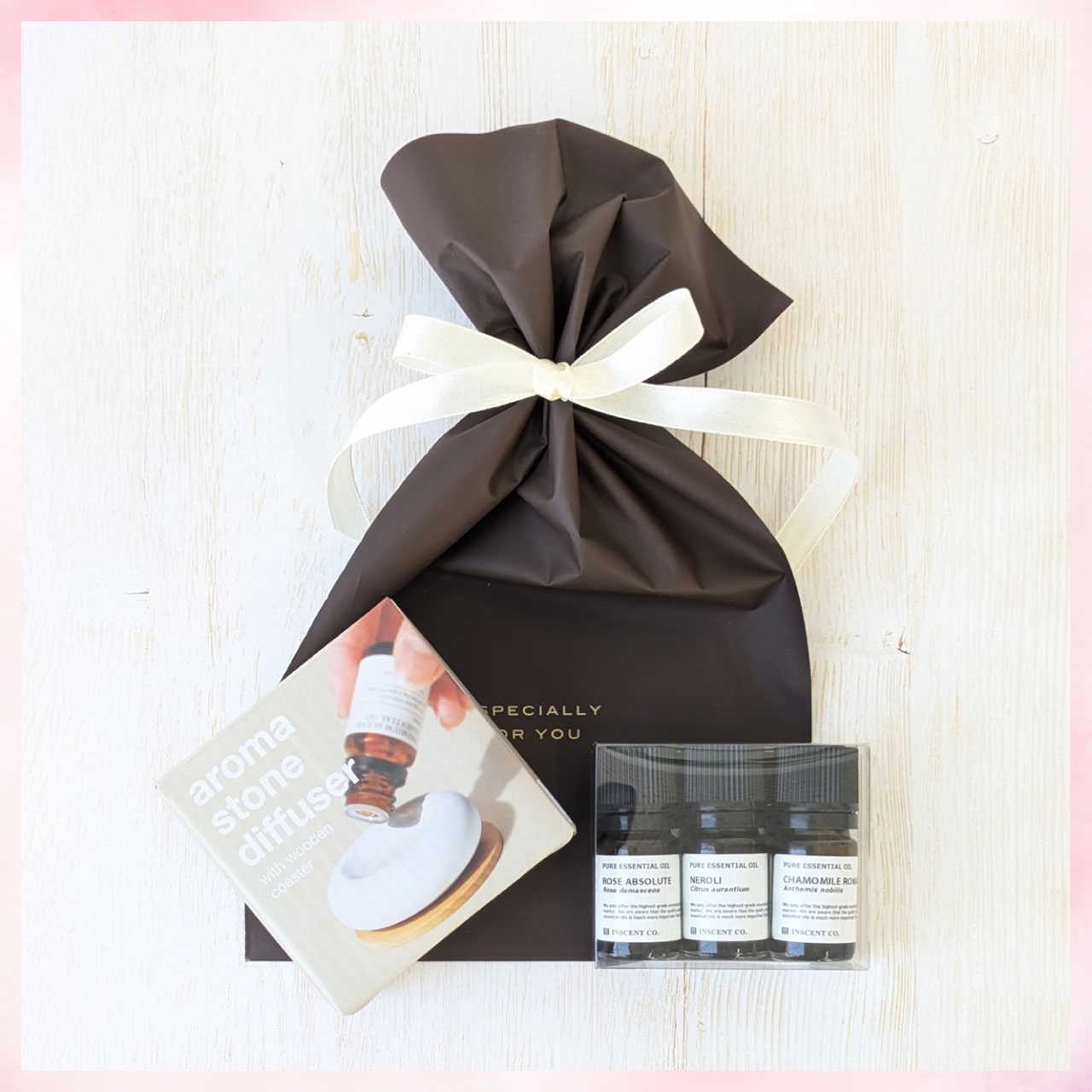 【特別ギフトセット】花系レアオイル3本セット（各2ml） + アロマストーンディフューザー ホワイト