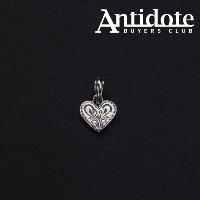 【再入荷】ANTIDOTE BUYERS CLUB(アンチドートバイヤーズクラブ)　Engraved Heart Pendant　【RX-910-S】【ハート ペンダントトップ