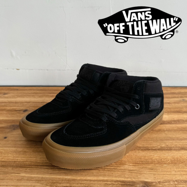 VANS バンズ ヴァンズ 　 SKATE HALF CAB (BLACK/GUM)　 【ハーフキャブ スケート スニーカー】【おしゃれ シンプル 定番】【VN0A5FC