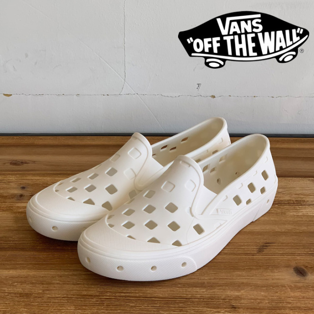 VANS バンズ ヴァンズ 　 TREK SLIP-ON (MARSHMALLOW)　 【スリッポン サンダル】【VANS バンズ スニーカー】【定番 おしゃれ シンプ