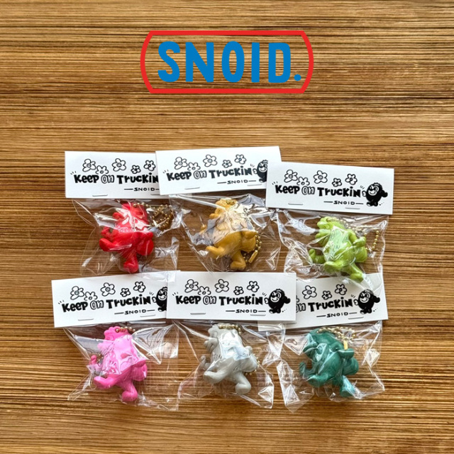 SNOID (スノイド)　STINKS "Keep on Truckin" Key Chain　【キーチェーン】【RAT HOLE STUDIO】