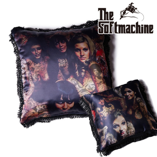 SOFTMACHINE (ソフトマシーン)　LADY LAND CUSHION　【クッション】【ブラック タトゥー】【2025 AUTUMN&WINTER 先行予約】【予約商