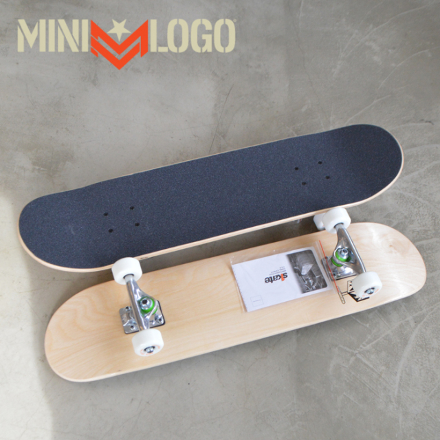 MINI LOGO(ミニロゴ)　DETONATOR SKATEBOARD COMPLETE NATURAL　【スケートボード スケボー】【コンプリート 完成品 セット】【ブラ