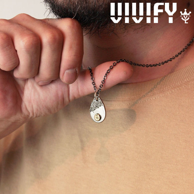 VIVIFY(ヴィヴィファイ)(ビビファイ)　Plane TeardropPlate PendantHead/ k18gold Logo　【オーダーメイド 受注生産】【キャンセル不