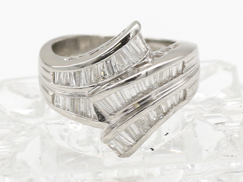 【 プラチナ PT900 】 指輪 リング ダイヤモンド 1.00ct バケットカットダイヤ 10.8g 9号 レディース ☆新着 00976-0