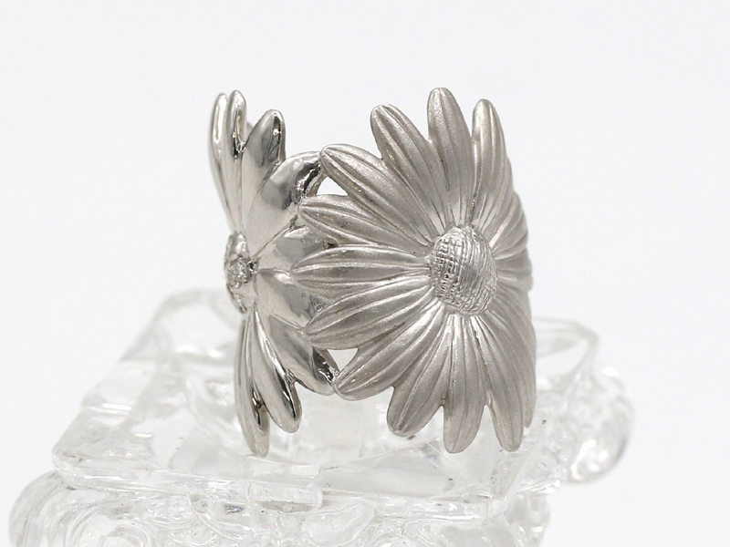 【 プラチナ PT900 】 指輪 リング フラワーモチーフ ダイヤ 0.071ct 21.2g 12号 レディース ☆新着 03115-0