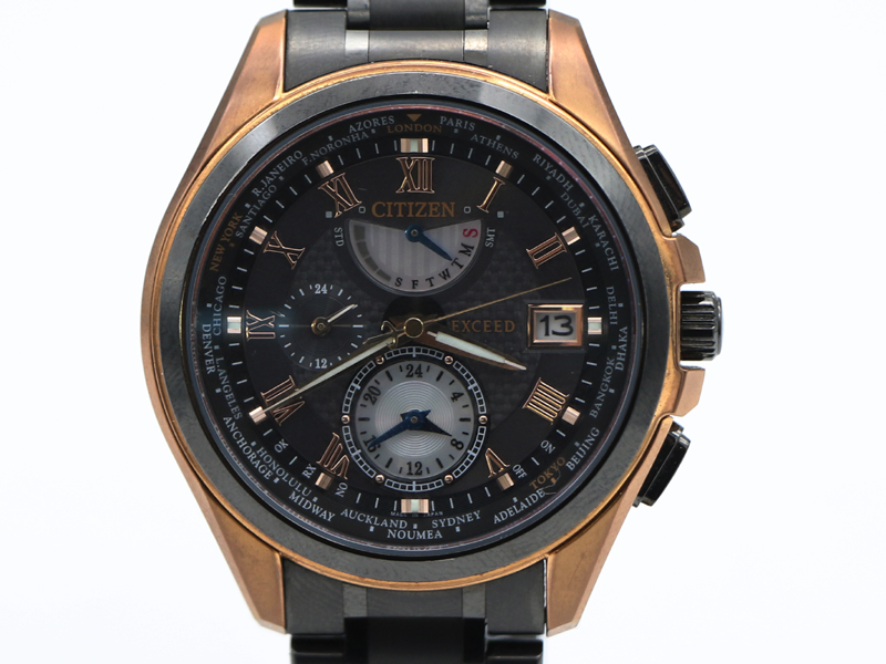 【 シチズン CITIZEN 】 腕時計 AT9055-54E アテッサ エクシード GP/SS エコドライブ 電波時計 ソーラー デイデイト メンズ 新着 70374-4