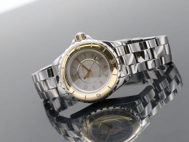 シャネル CHANEL 】J12 H4197 クロノマティック ゴールドベゼル