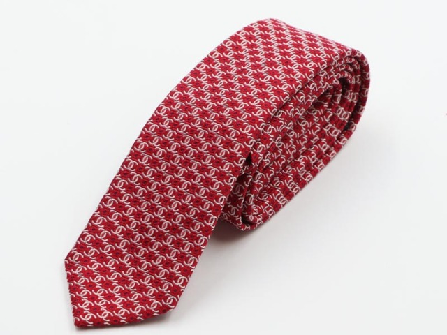 新着 Chanel シャネル シルク100 ネクタイ ココマーク 総柄 ロゴ レッド 0