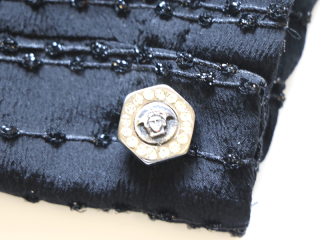 ジャンニヴェルサーチGIANNI VERSACE フローラルバロック
