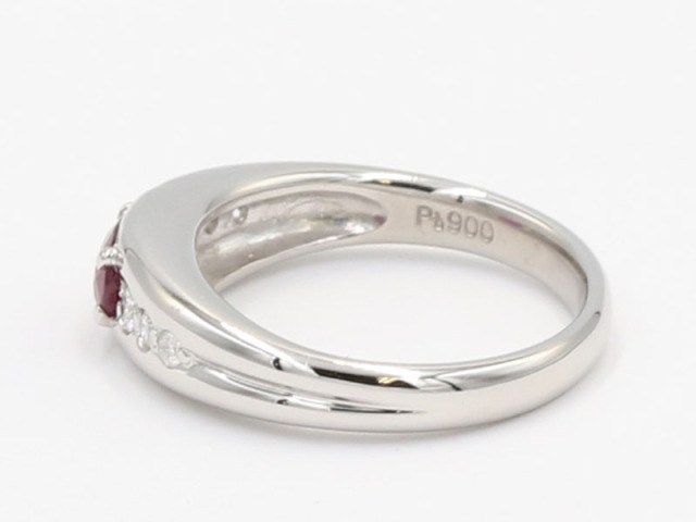 ☆業界最安値【PT900 プラチナ】指輪 リング ルビー0.57ct ダイヤ0.10