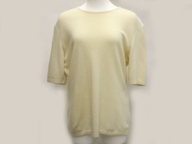 〇新着　値下げ 送料無料【SALVATORE FERRAGAMO サルバトーレ フェラガモ】半袖クルーネックセーター サイズL アイボリー レディース 2925-0