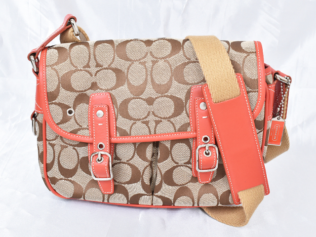 COACH コーチ】シグネチャー ショルダーバッグ レディス 5896-0 COACH コーチ】シグネチャー ショルダーバッグ レディス 5896-0