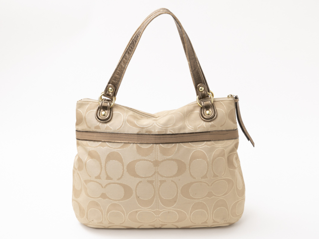 コーチのバッグ 最後の値下げ 最終値下げ表示【コーチ】ボディバッグ