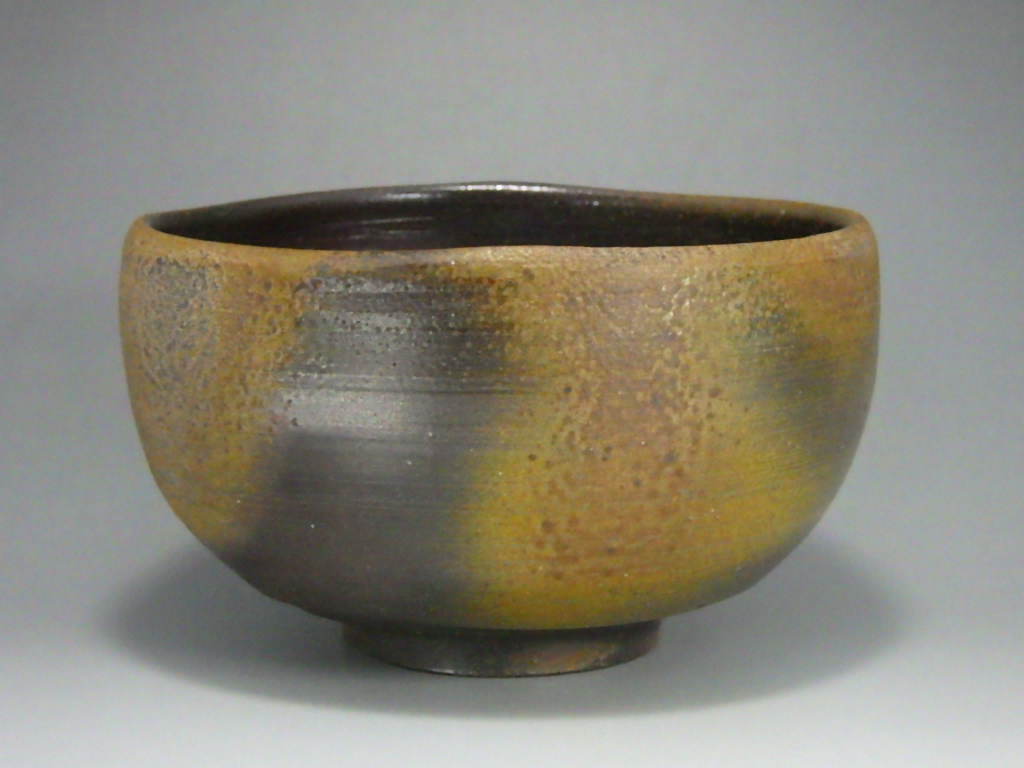 備前窯元春湖苑（黄ゴマ抹茶茶碗）