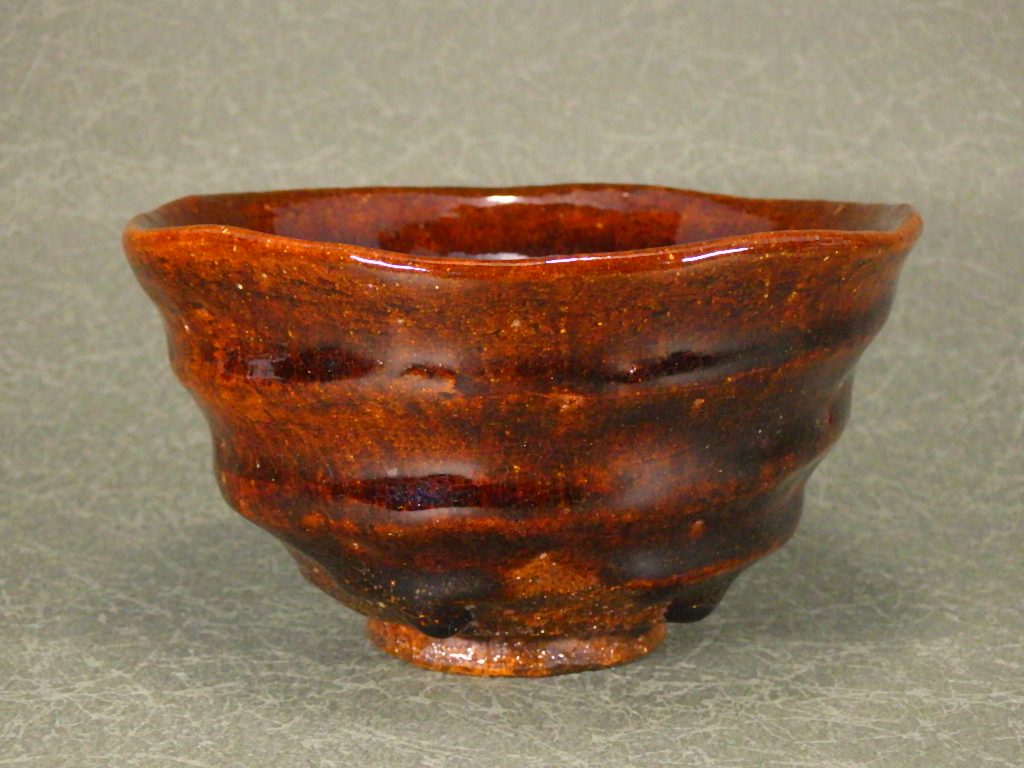 大樋長阿弥（大樋焼飴釉抹茶茶碗）