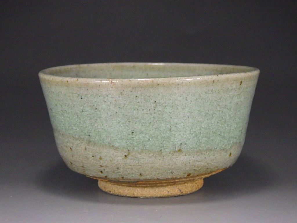 中里茂右衛門(平戸焼青磁抹茶茶碗) 中里茂右衛門(平戸焼青磁抹茶茶碗)