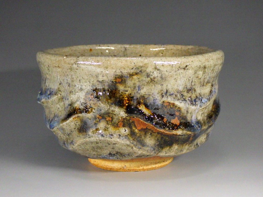 友澤波六（砥部焼鼠志野抹茶茶碗）