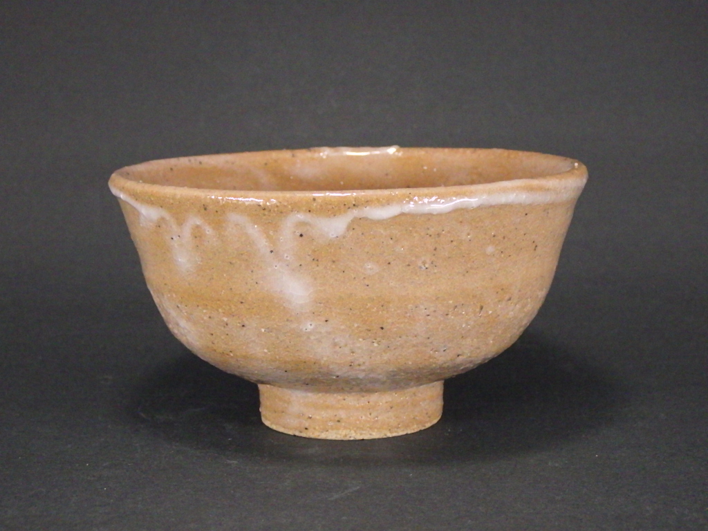 中村東洸（灰釉抹茶茶碗）