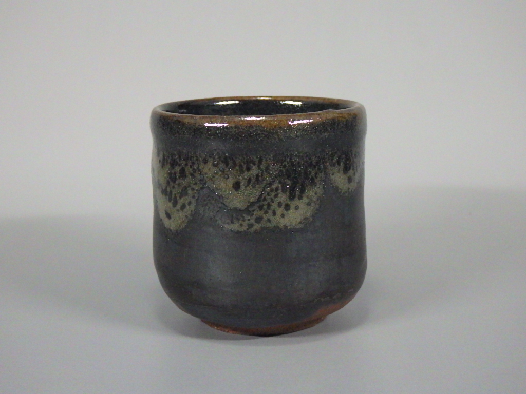 橋村孝（唐津焼唐津黒ぐい飲み）