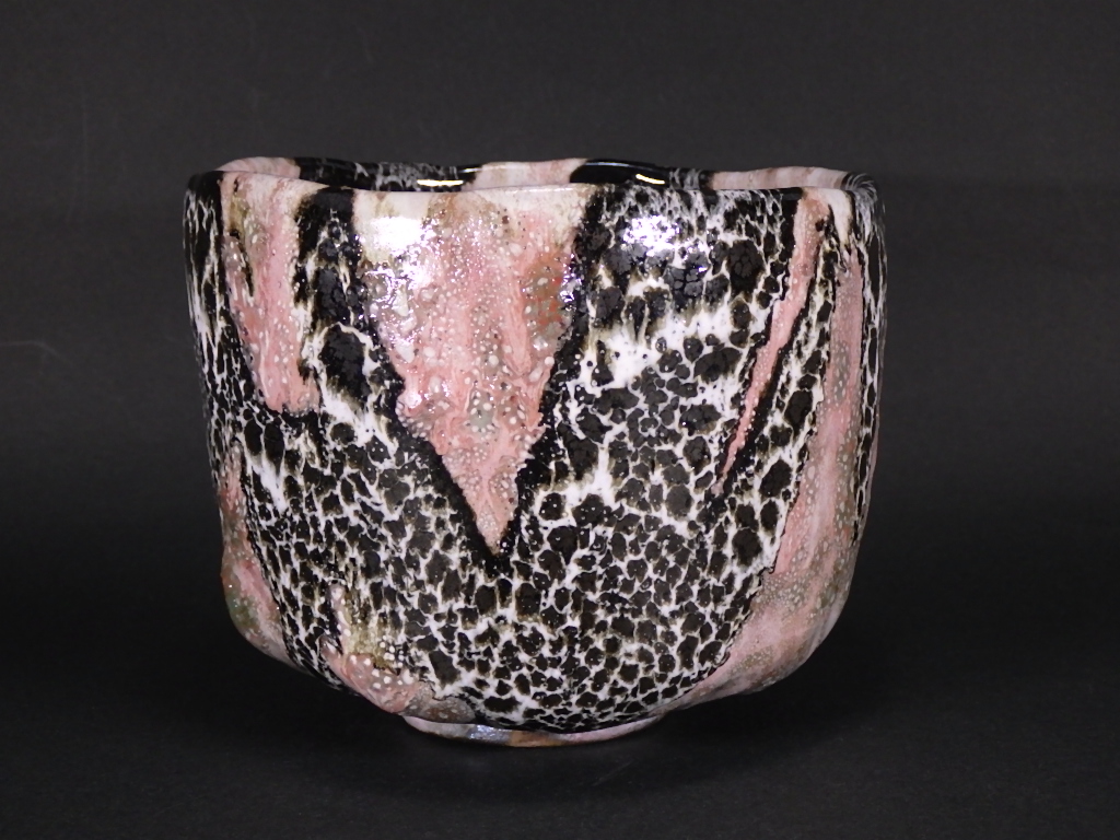 鈴木明(螺鈿耀薄墨抹茶茶碗)