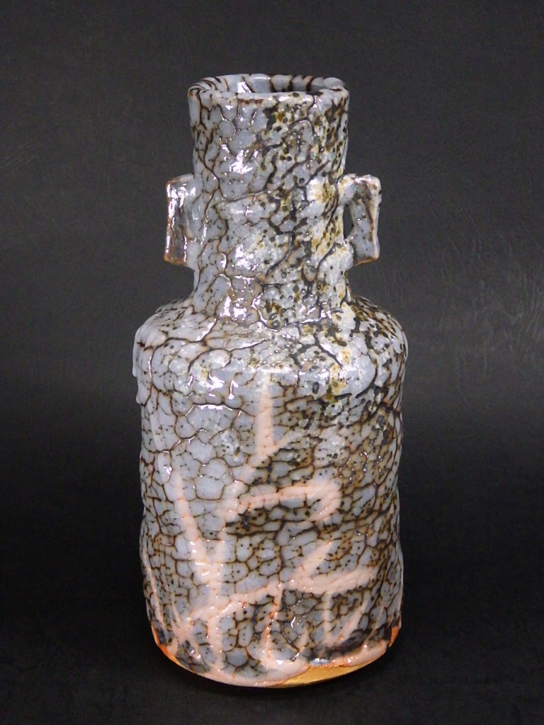 加藤　健（美濃焼鼠志野花入れ）